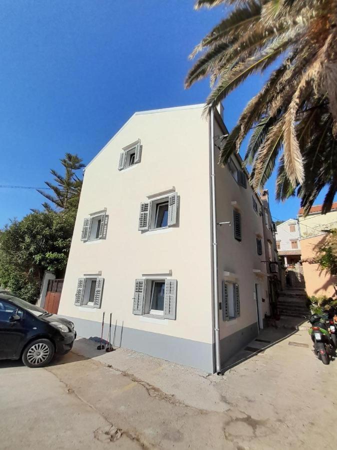 Apartman Tea Mali Lošinj Eksteriør billede